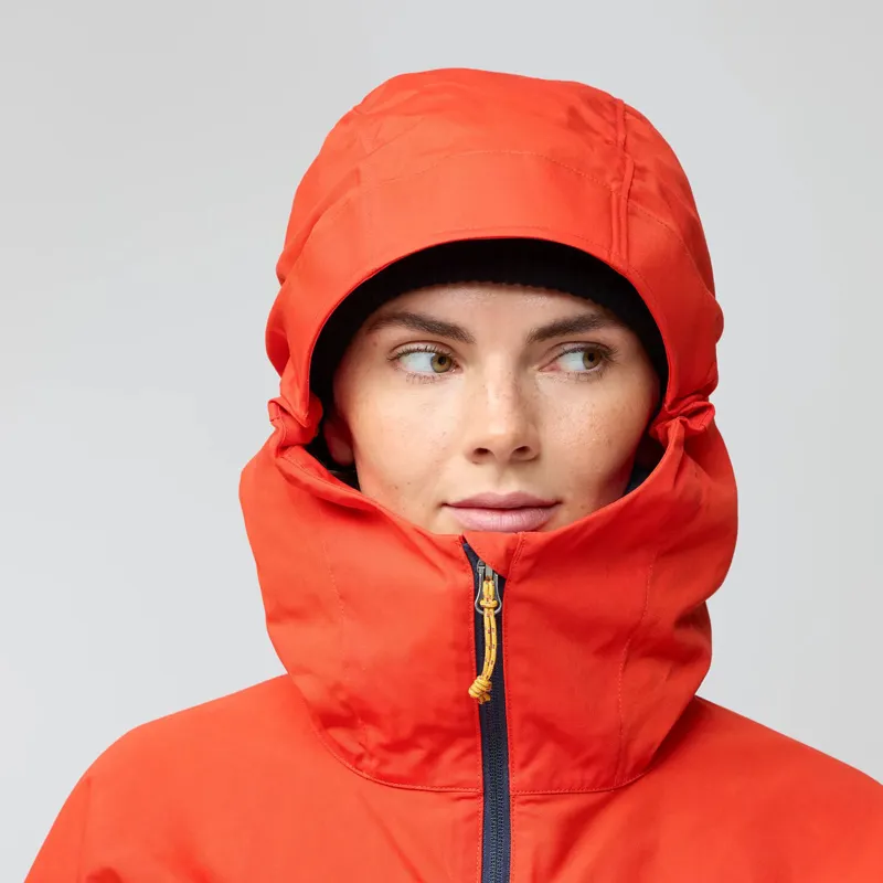 Fjallraven Women's Bergtagen G-1000 Jacket Laurel Green-5