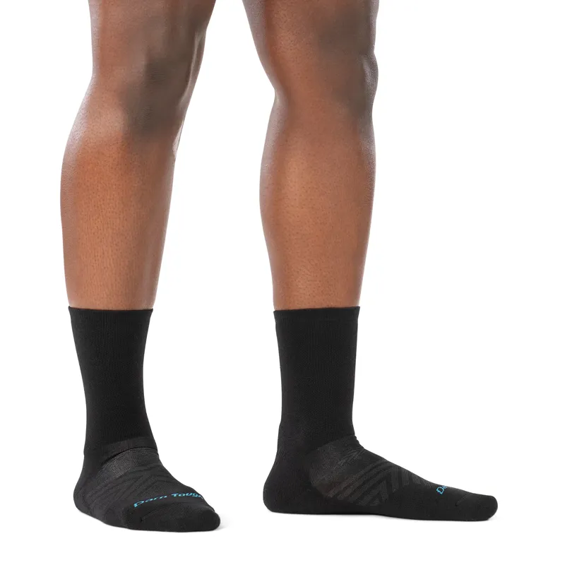 Darn Tough Women's Run Micro Crew Ultra Cushion Socks Black-2