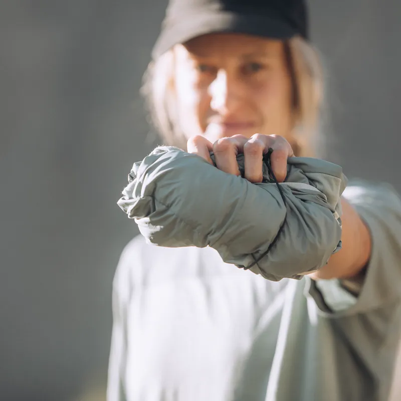 Mons Royale Women's Diversion Merino Wind Jacket Dew Desert Sage-5