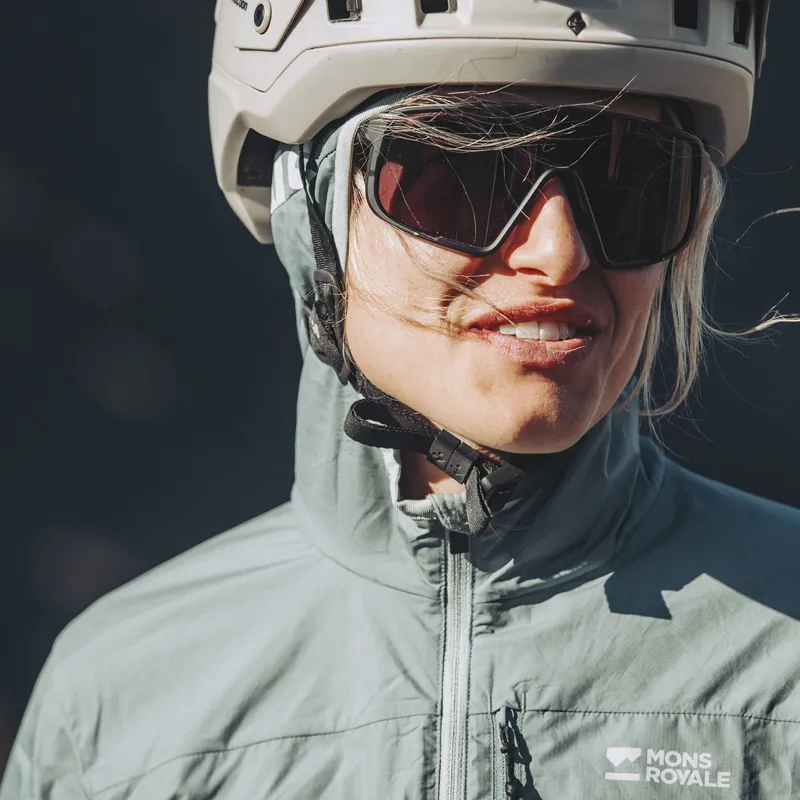 Mons Royale Women's Diversion Merino Wind Jacket Dew Desert Sage-8