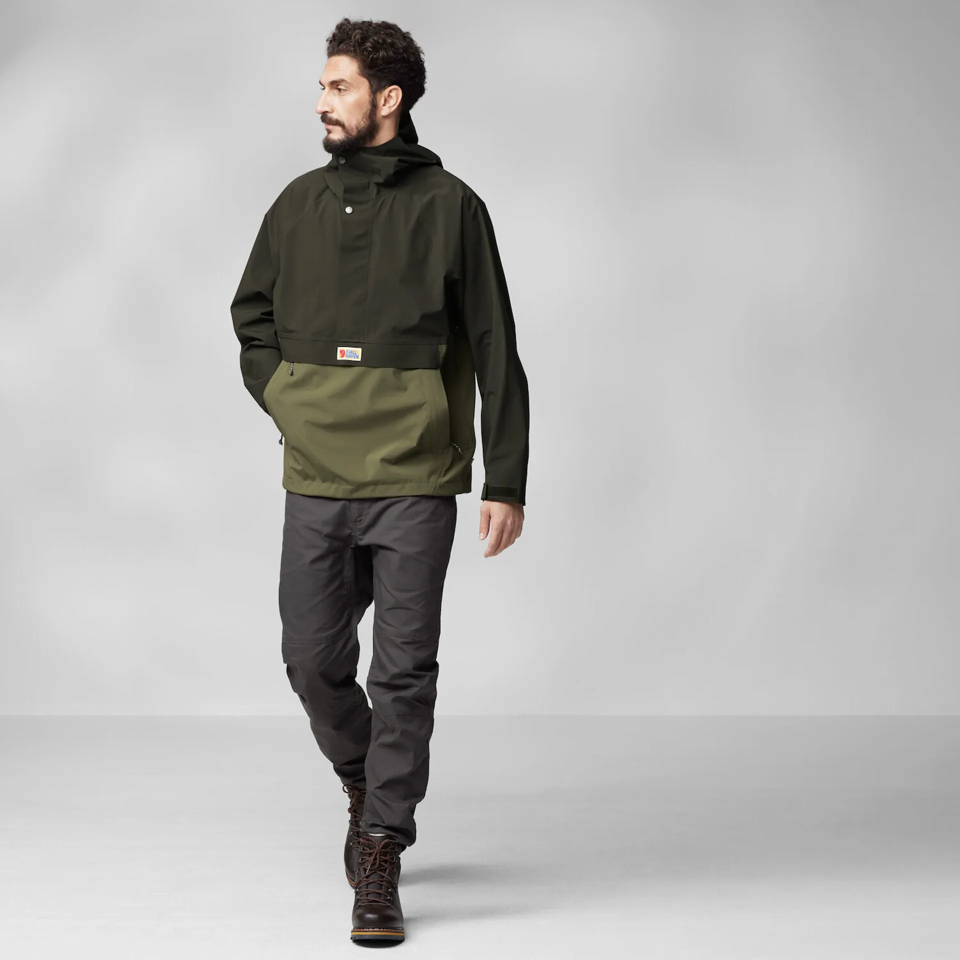 Fjallraven Mens Vardag Hydratic Anorak Deep Forest/Laurel Green