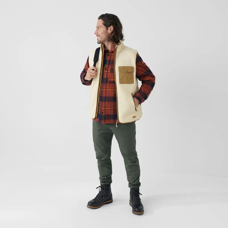 Fjallraven Mens Vardag Pile Vest Buck/Laurel-3
