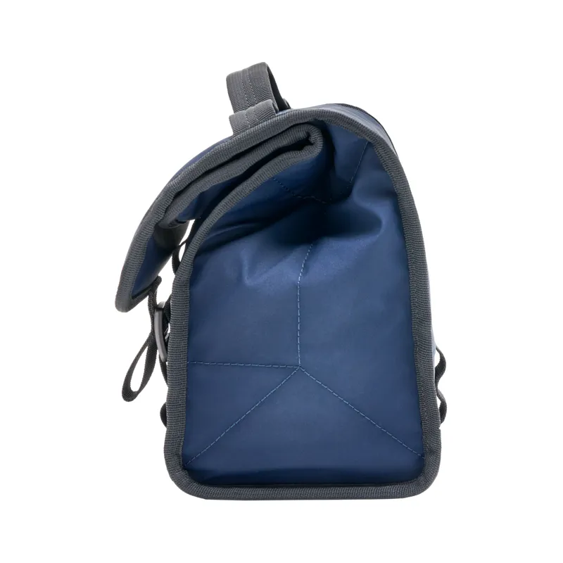 YETI Daytrip Lunch Bag Navy-1