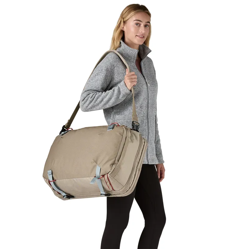 Patagonia Black Hole MLC Backpack Seabird Grey-4