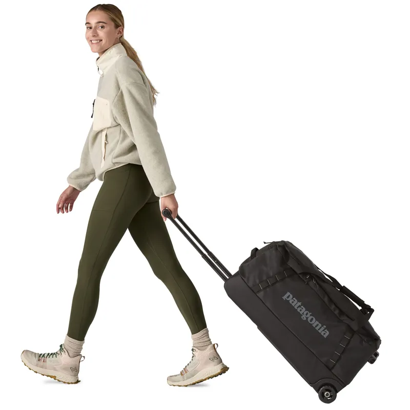 Patagonia Black Hole Wheeled Duffel 70L Black-2