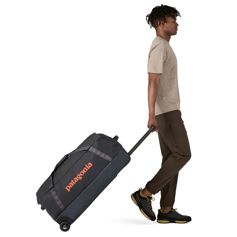 Patagonia Black Hole Wheeled Duffel 100L Smolder Blue-3