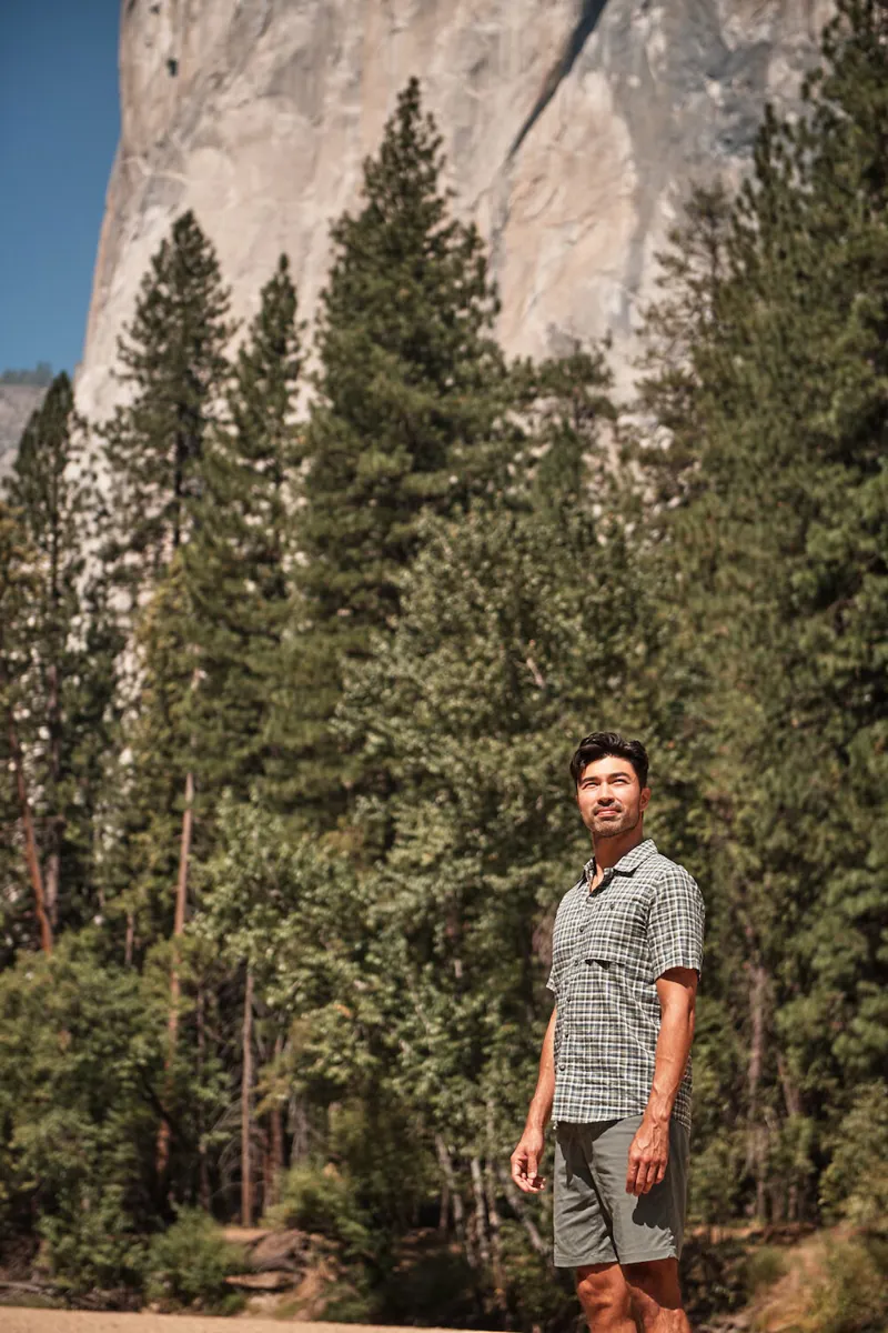 Royal Robbins Men's Redwood Plaid SS Shirt Tahoe Blue-4