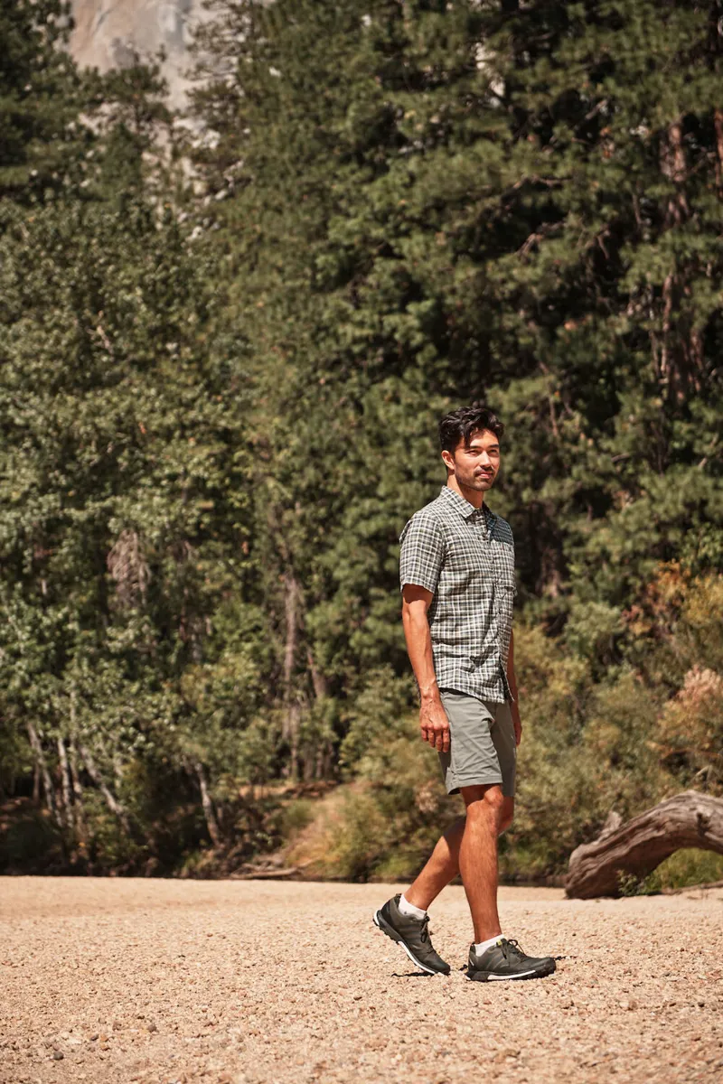 Royal Robbins Men's Redwood Plaid SS Shirt Tahoe Blue-5