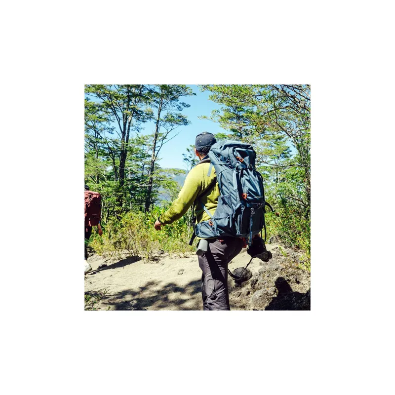 Osprey Farpoint Trek 55 Black-5