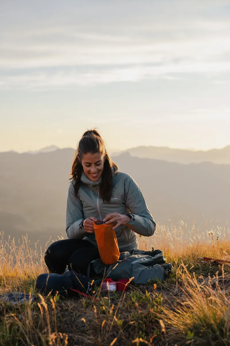 Montane Womens Phase Lite Jacket Eclipse Blue-12