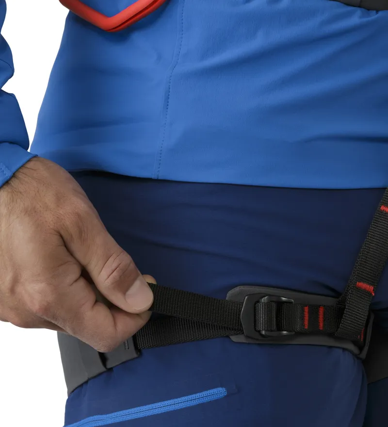 Arcteryx AR-395A Climbing Harness Pilot-Flare-3
