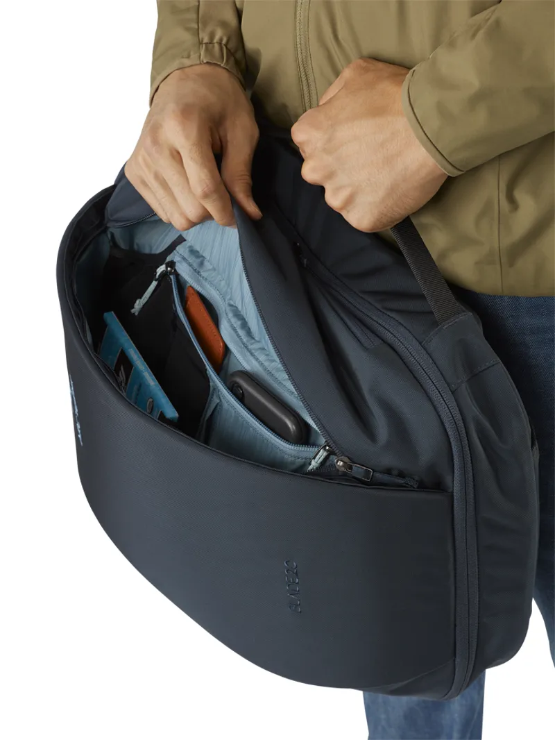 Arcteryx Blade 20 Backpack Black-5