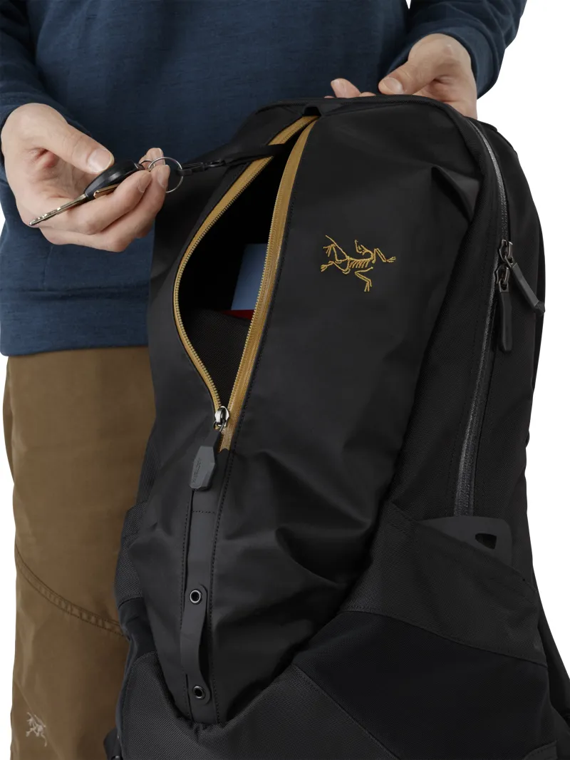 Arcteryx Arro 22 Backpack 24K Black-6