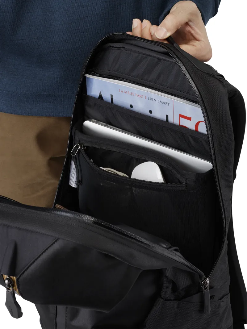 Arcteryx Arro 22 Backpack 24K Black-8