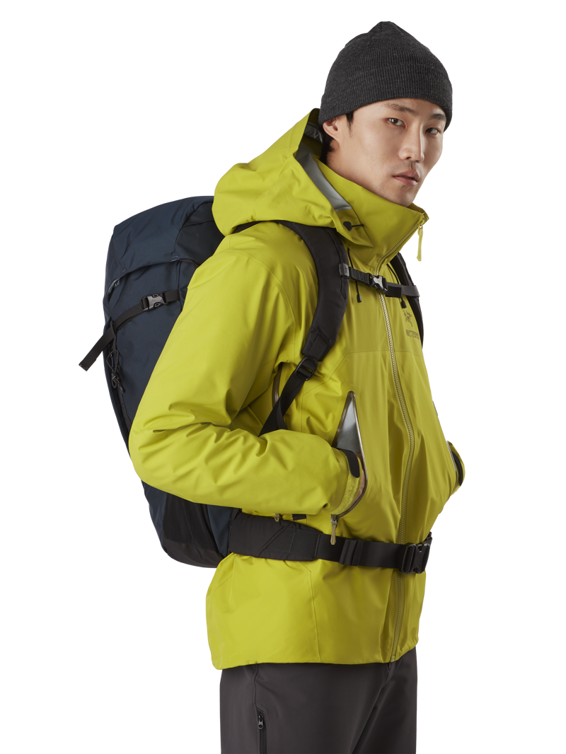 Arcteryx Mens Beta AR Jacket Black-4