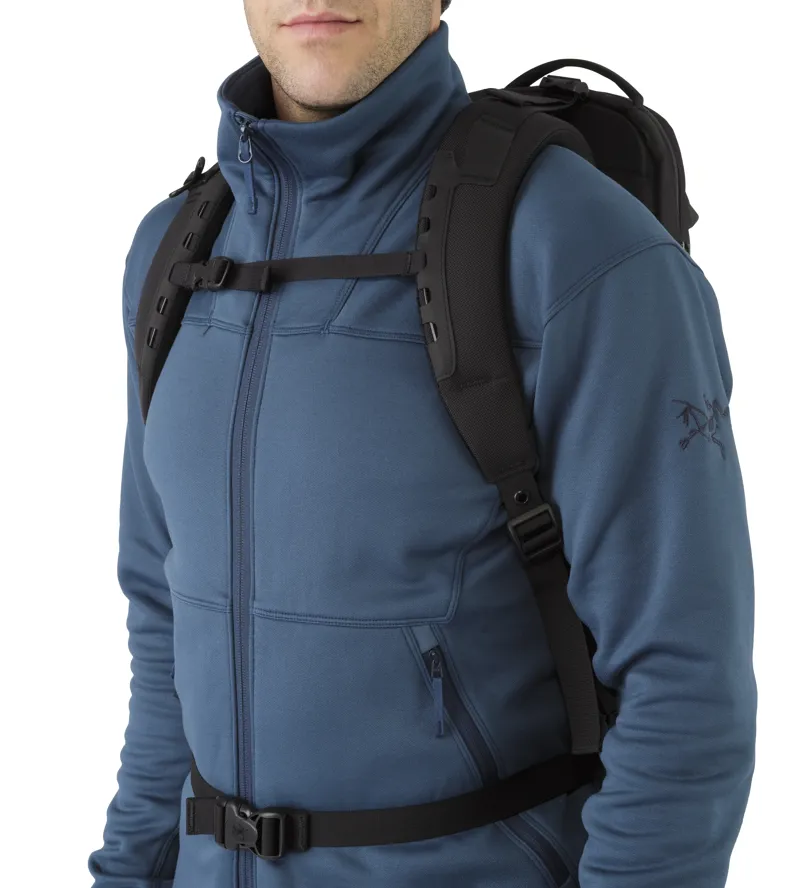 Arcteryx Arro 22 Backpack Caribou-7
