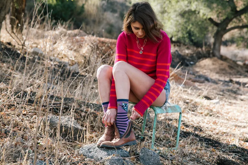 Darn Tough Womens Animal Haus Crew Light Midnight-2