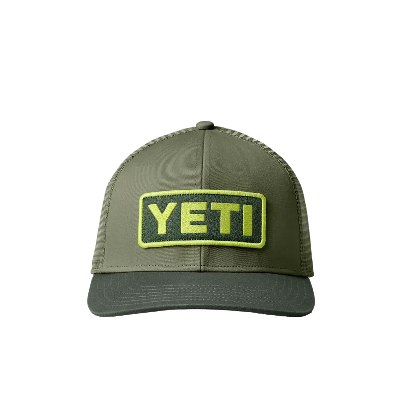 YETI Logo Badge Trucker Highlands Olive/Forest