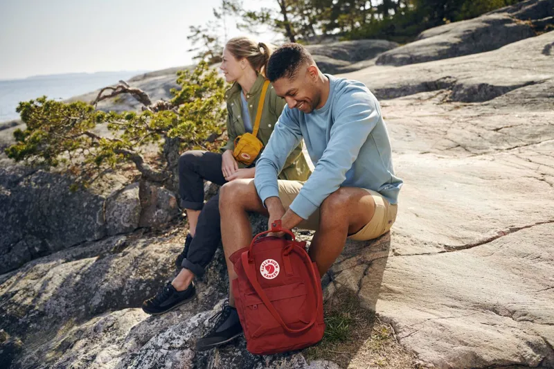 Fjallraven Kanken Hip Pack Peach Sand-10