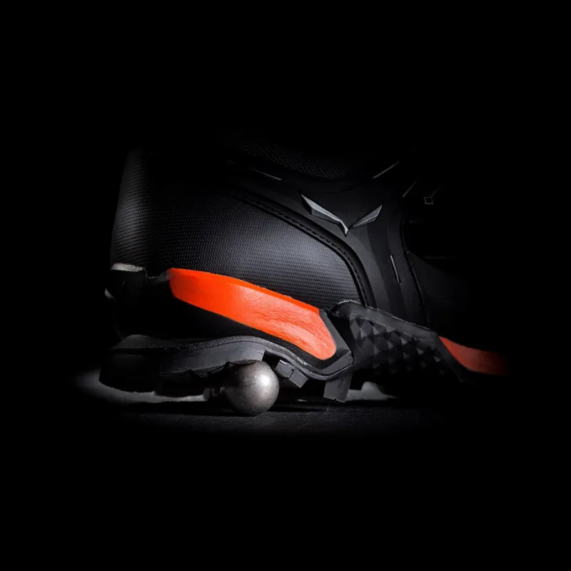 Salewa Mens Mountain Trainer GTX Night Black/Kamille-4