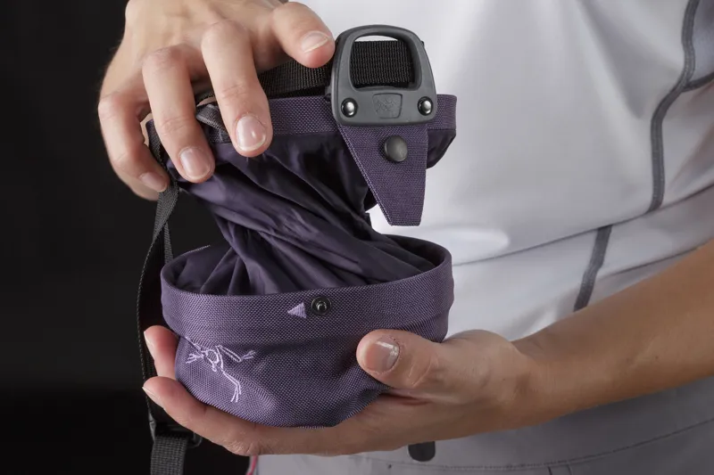 Arcteryx Aperture Chalk Bag Small Calypso-4