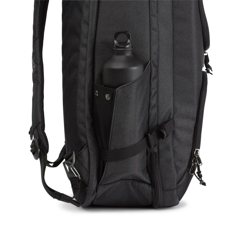 Craghoppers 40L Hybrid Holdall Black-6