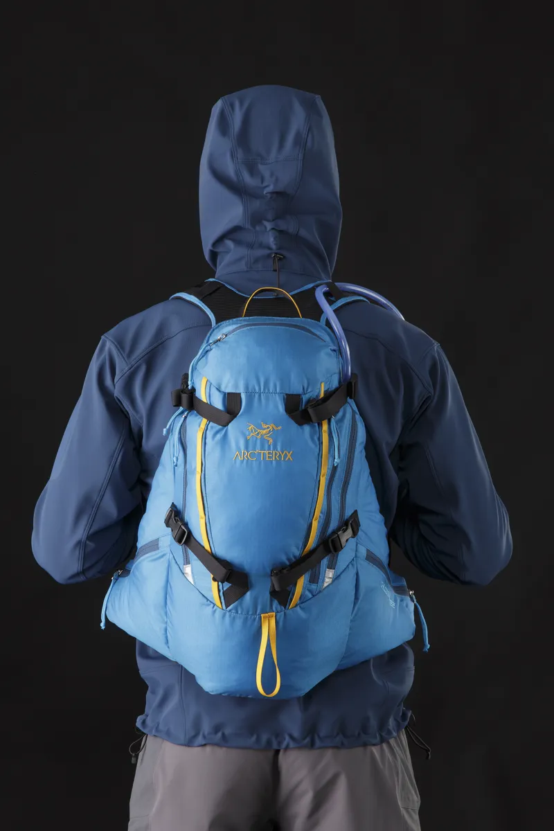 Arcteryx Chilcotin 20 Carbon Copy-2