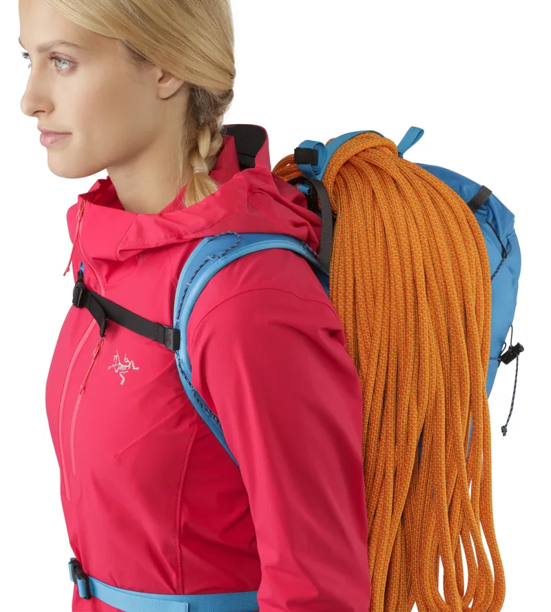 Arcteryx Cierzo 18 Backpack Bamboo-9