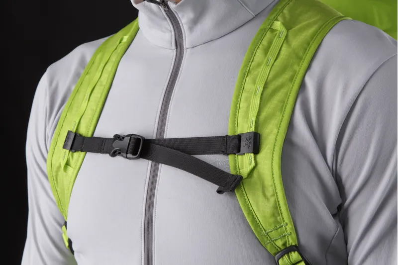 Arcteryx Cierzo 25 Diablo Red-2