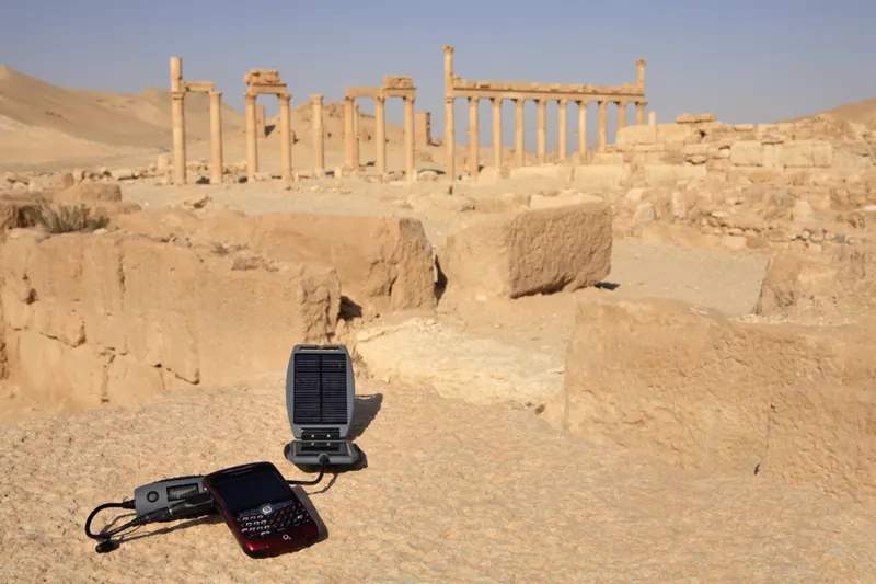 Powertraveller Powermonkey Explorer Grey-7