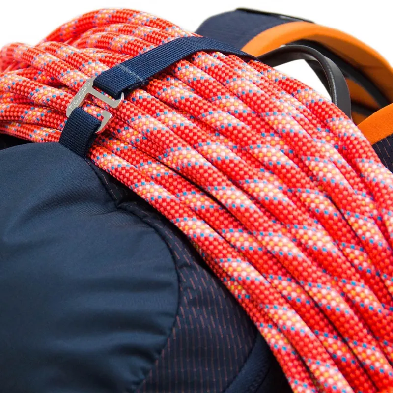 Osprey Mutant 22 Black Ice-6