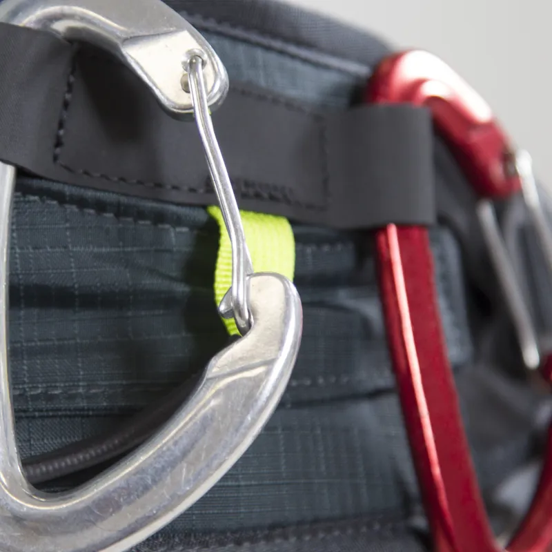 Osprey Mutant 28 Gritstone Black-3