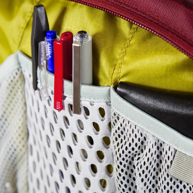 Osprey Nebula 34 Black-6