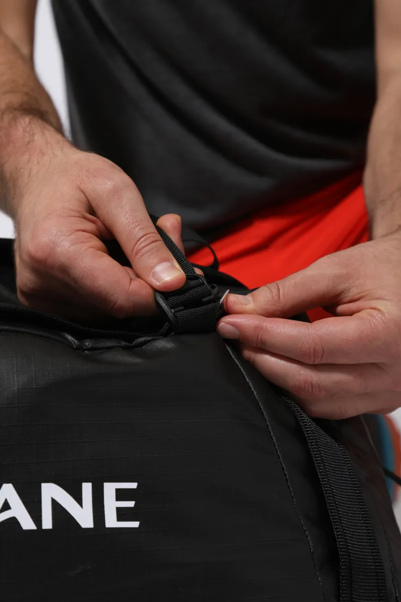 Montane Transition 40 Black-5