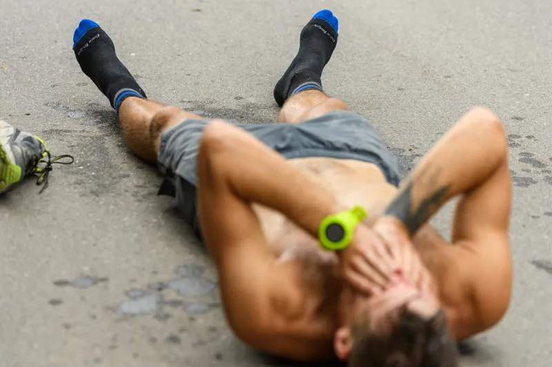 Darn Tough Mens Vertex No Show Ultra-light Black-2