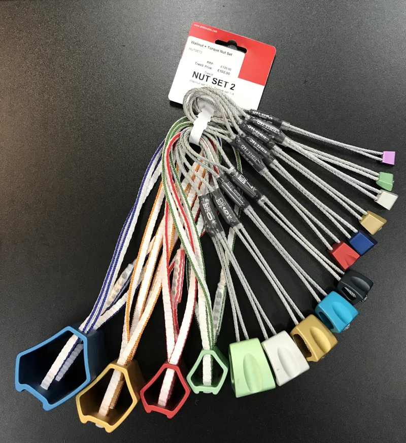 DMM Wallnut 1-11 + Torque Nut 1-4 Set