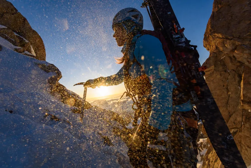 Darn Tough Womens Over The Calf Extra Cushion Midnight-1