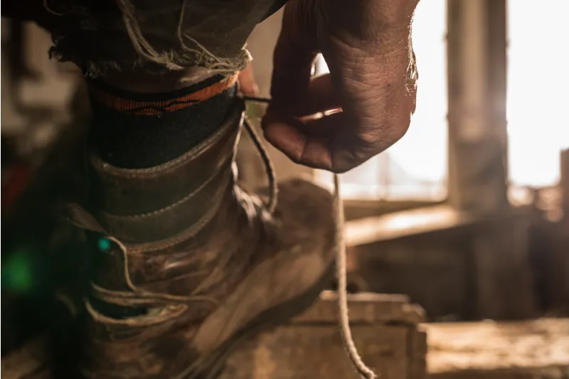 Darn Tough Tactical Full Cushion Black-1