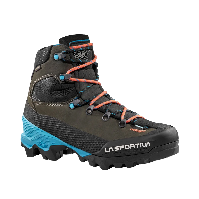 La Sportiva Women's Aequilibrium LT GTX Boot Black / Hibiscus