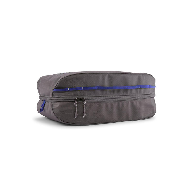 Patagonia Black Hole Cube 14L Hut Tripper Label: May Grey