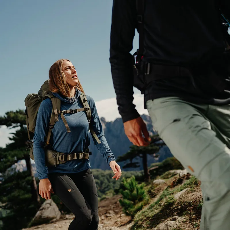 Fjallraven Womens Abisko Sun Hoodie Ultra Marine-12