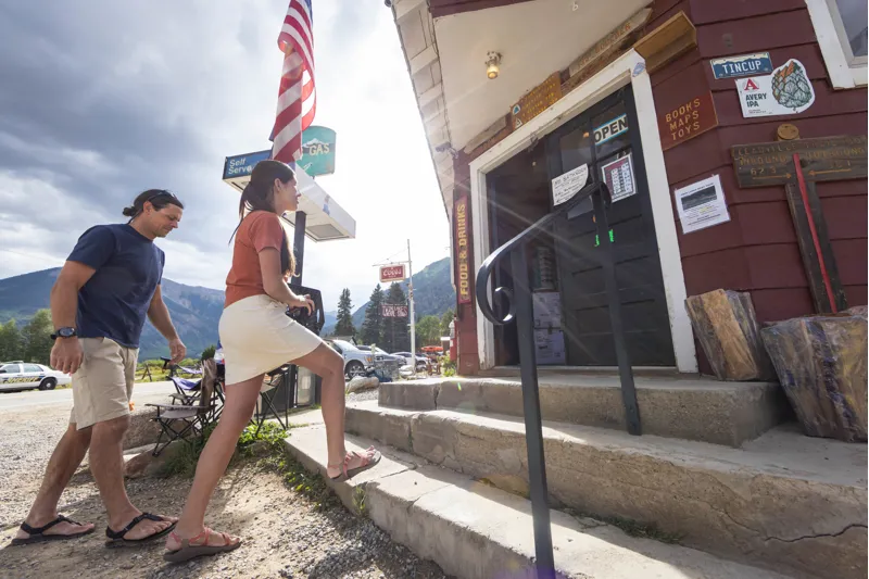 Royal Robbins Men's Basecamp T-Shirt Baked Clay-2